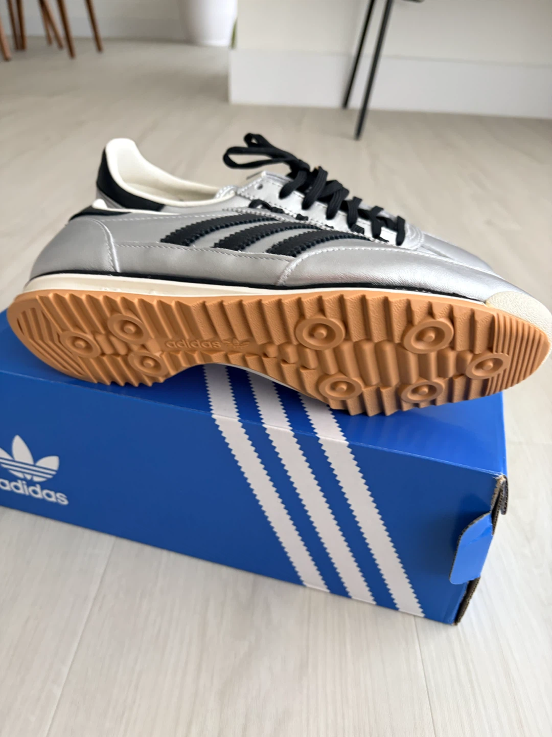 Adidas SL 72 OG W Women's Silver/Black Shoes - Size 8 - photo 3