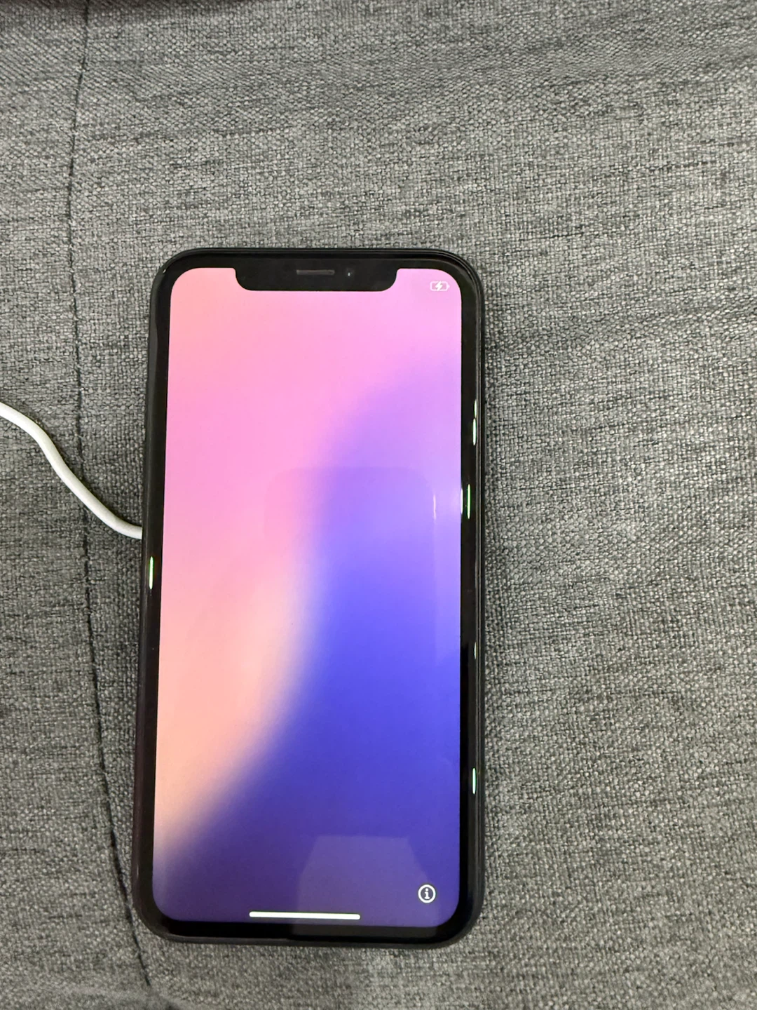 Iphone XR - photo 4