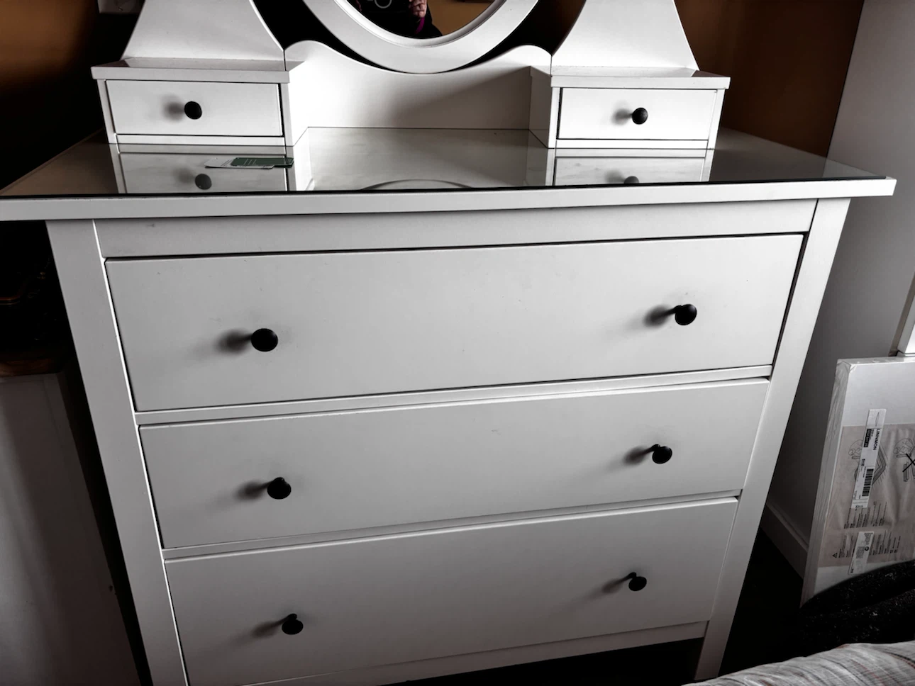 IKEA Hemnes Dresser W Mirror//Amazing condition - photo 2