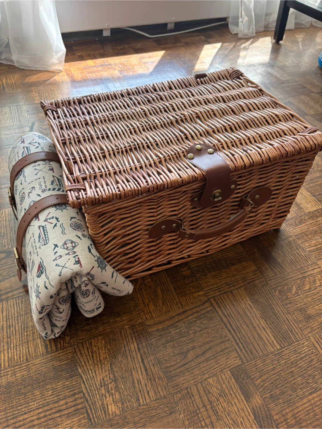 Picnic Basket with Extra Large Blanket and Utensils