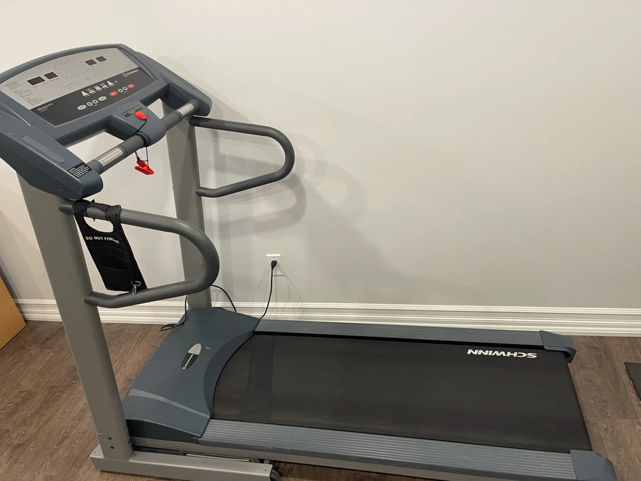 Schwinn 815 Treadmill - photo 4