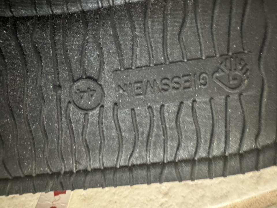 Giesswein Slippers Size 44 - photo 4