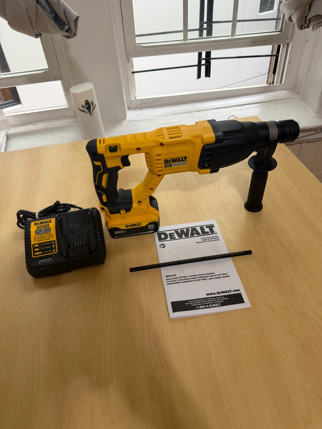 New DeWALT 20V Brushless SDS Rotary Hammer Kit: 100% Original