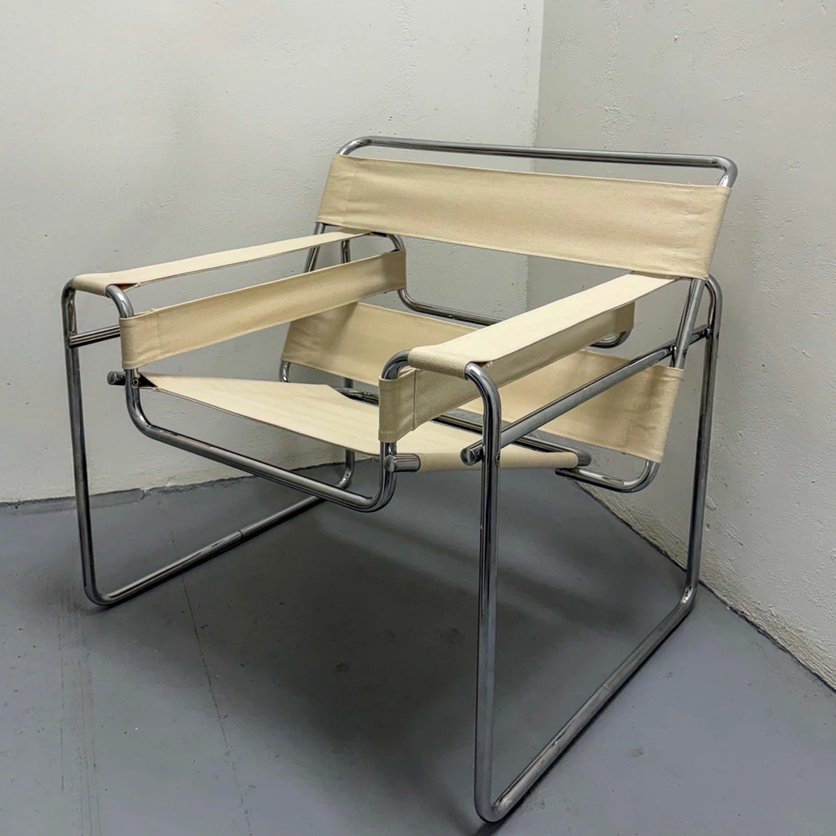 Marcel Breuer Wassily Chair Replica