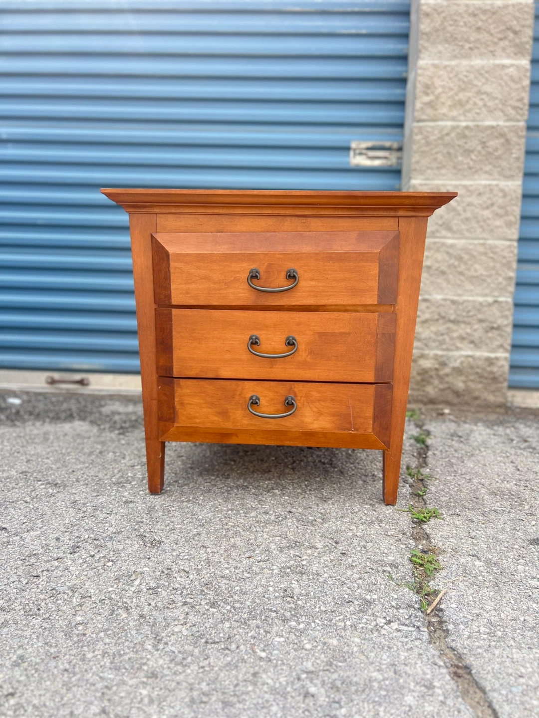 Wooden 3-Drawer Nightstand / Dresser