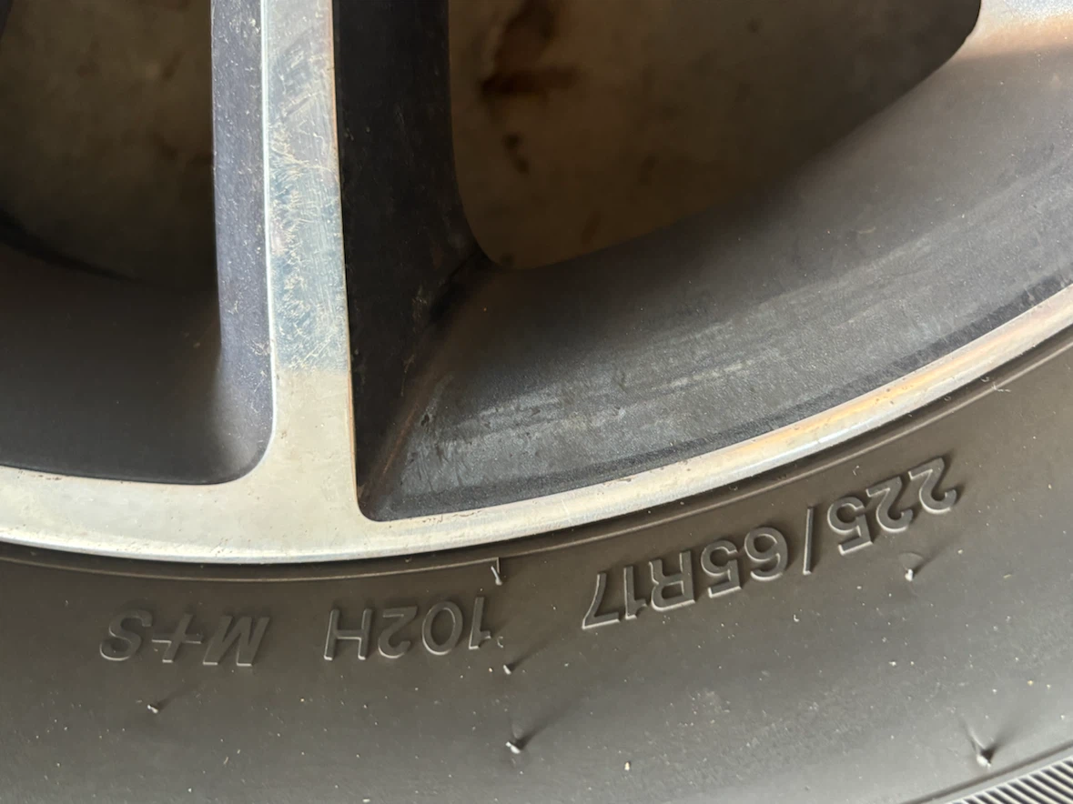 Dodge Caravan All Season Tires with Rims - photo 4