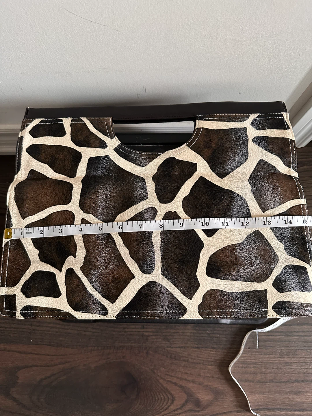 Giraffe Print Clutch Bag with Wooden Handle - photo 2