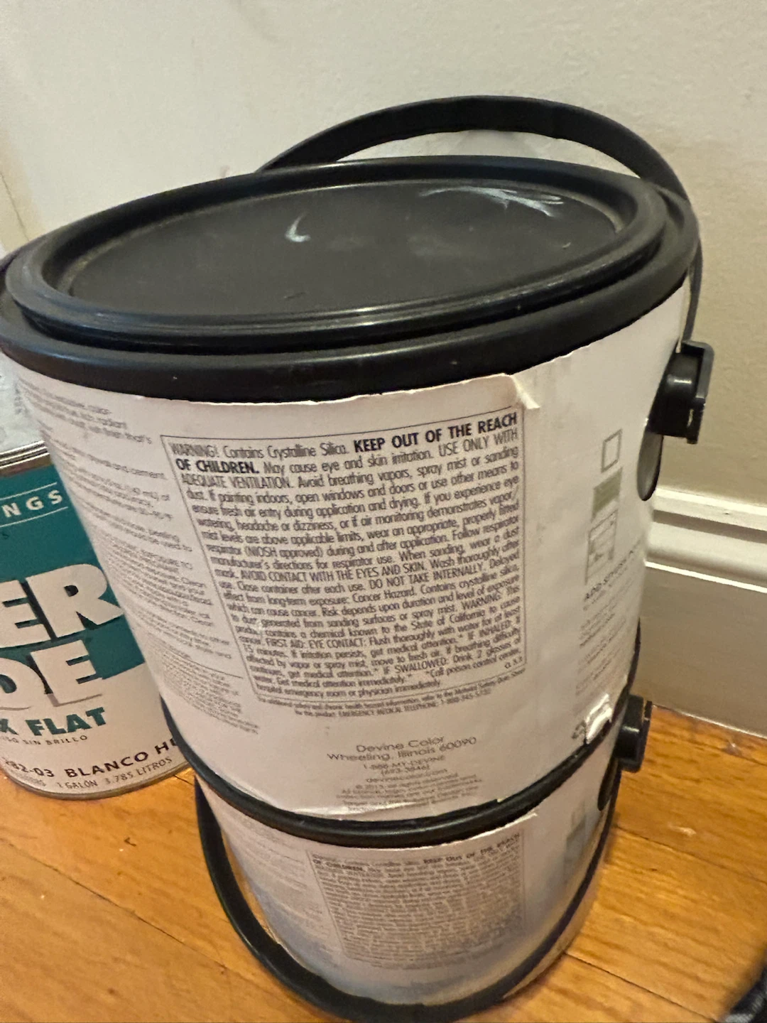 Unopened Benjamin Moore & Devine Color Interior Paint Cans - photo 4