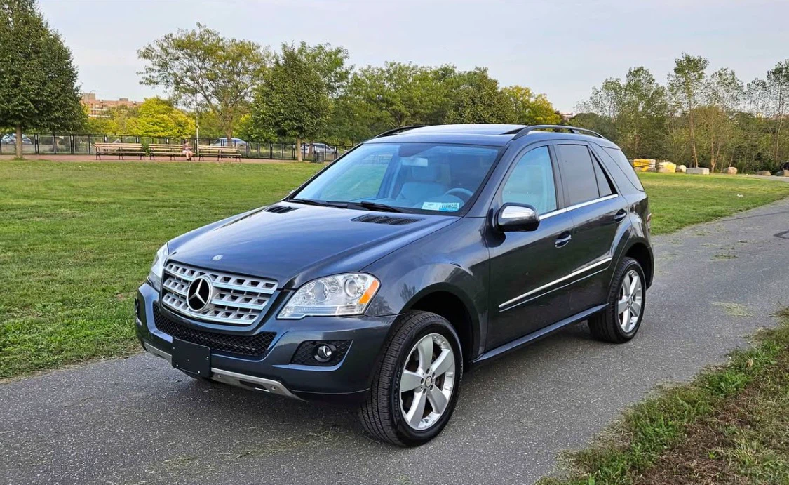 Mercedes-Benz ML 350 4MATIC SUV - photo 3