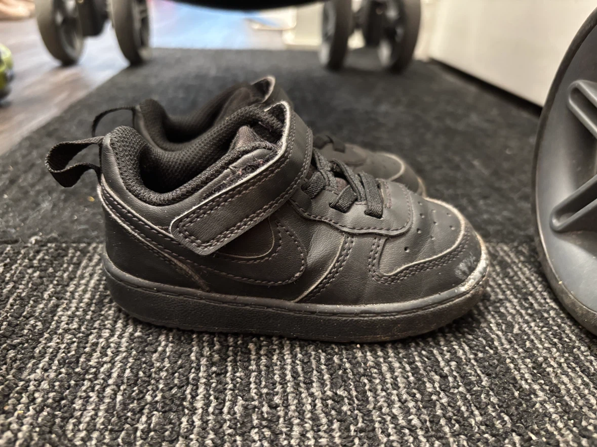 Nike Toddler Sneakers - Black - Size 7C - photo 2
