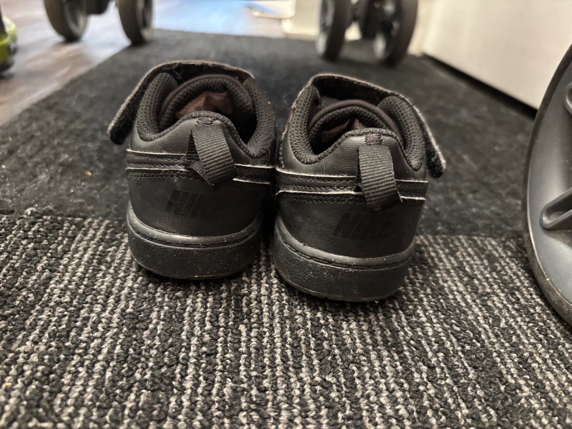 Nike Toddler Sneakers - Black - Size 7C - photo 3