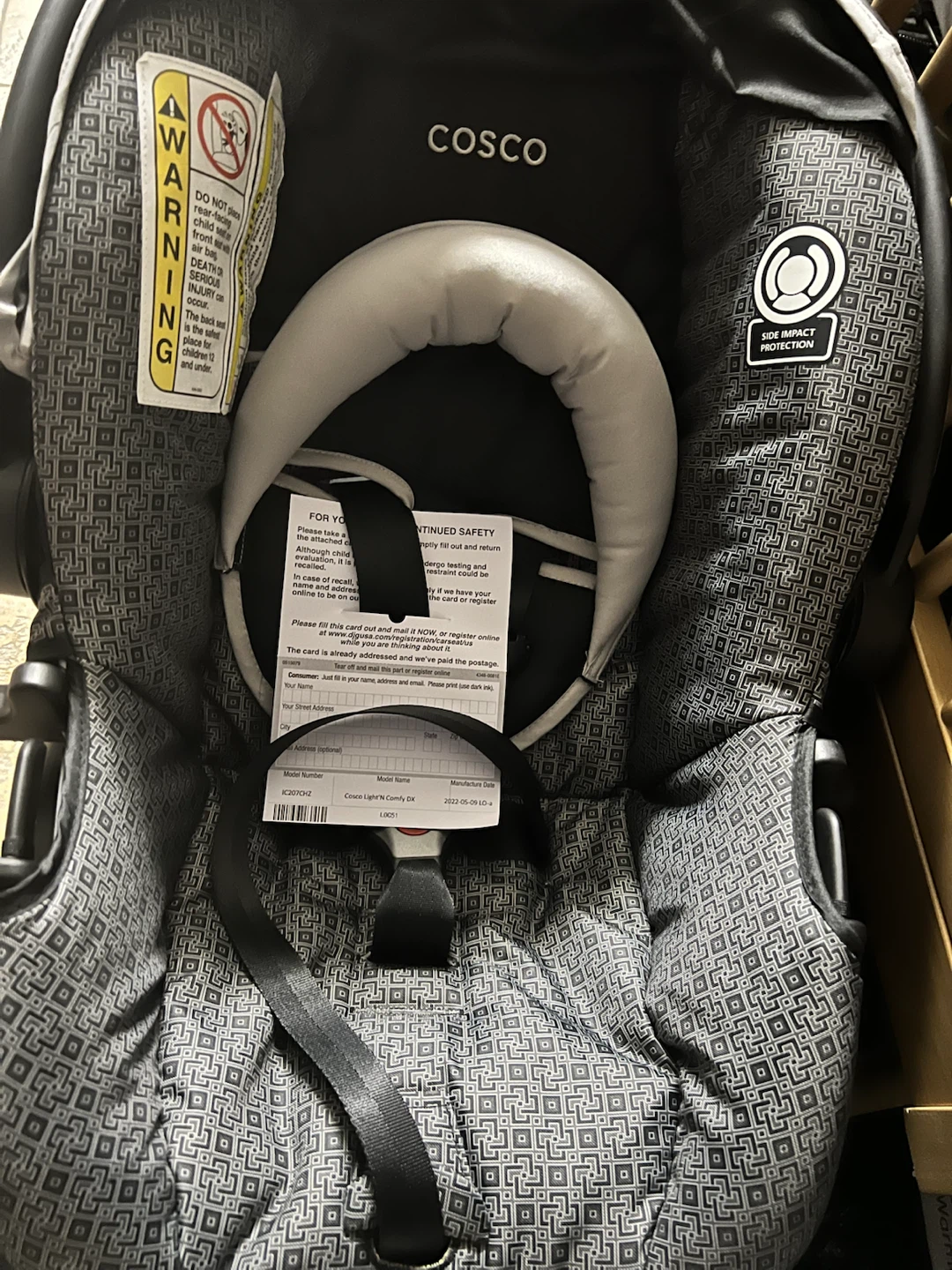 Cosco Light'N Comfy DX Infant Car Seat