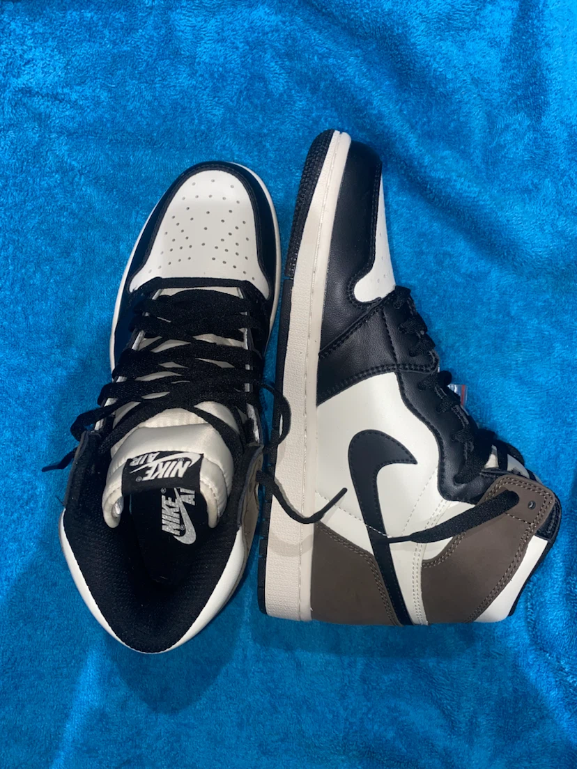Air Jordan 1 Retro High OG "Mocha" - photo 3