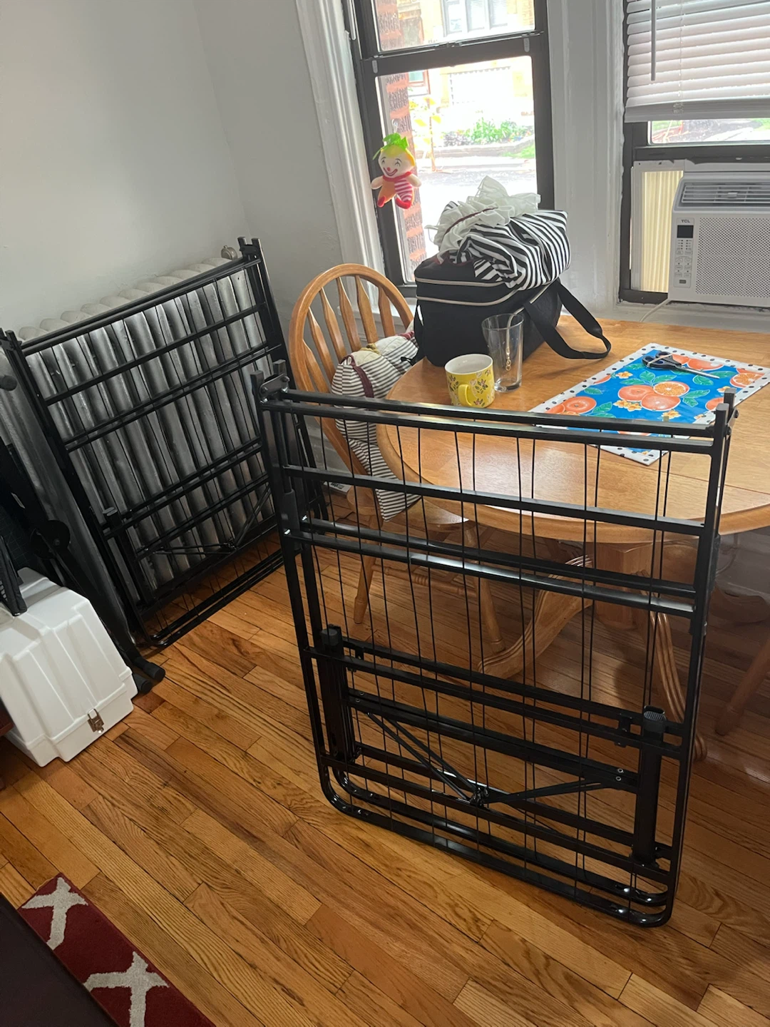 Queen size collapsible bed frame - photo 2
