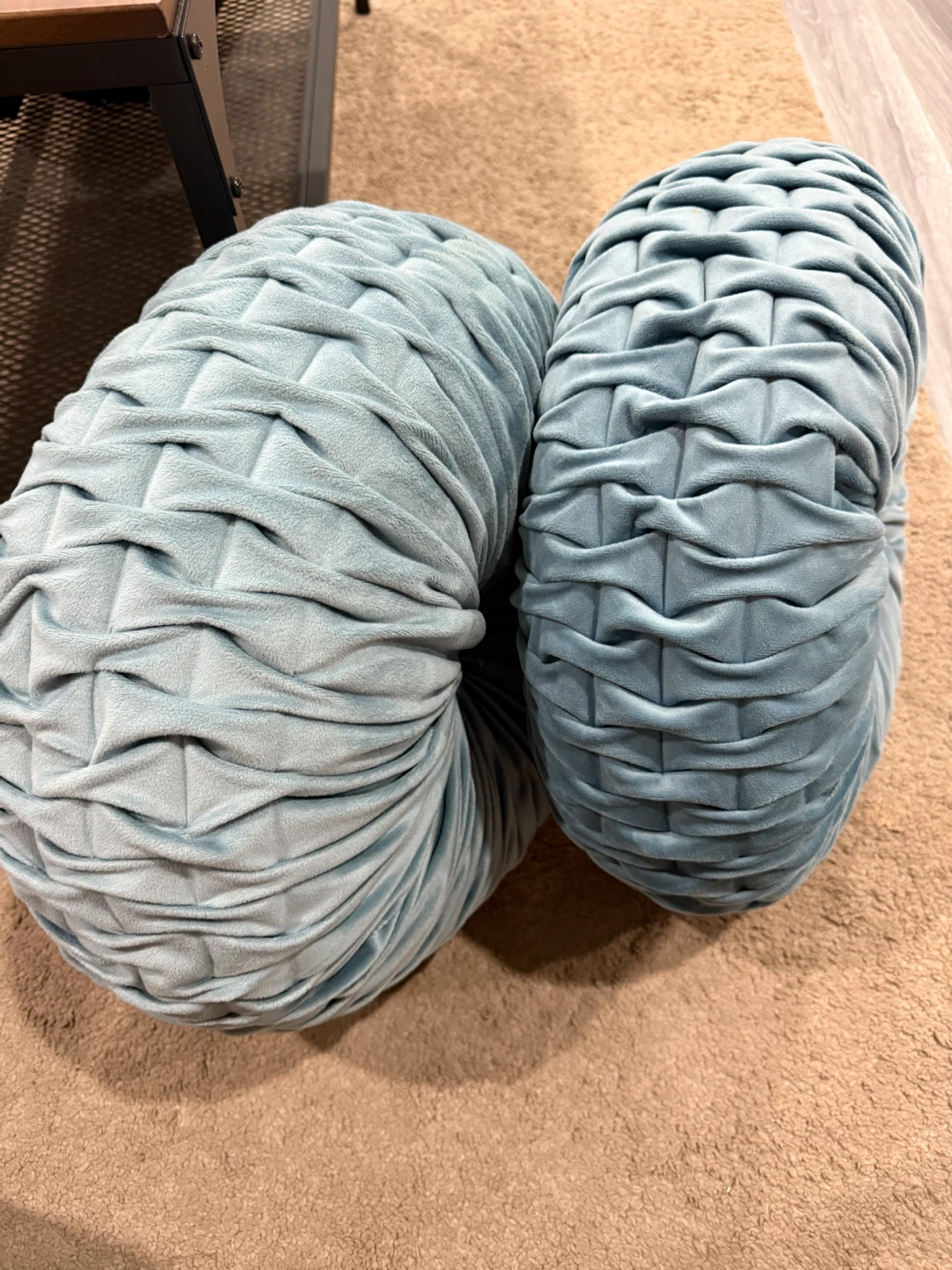 2 Round Velvet Throw Pillows - Light Blue - photo 2