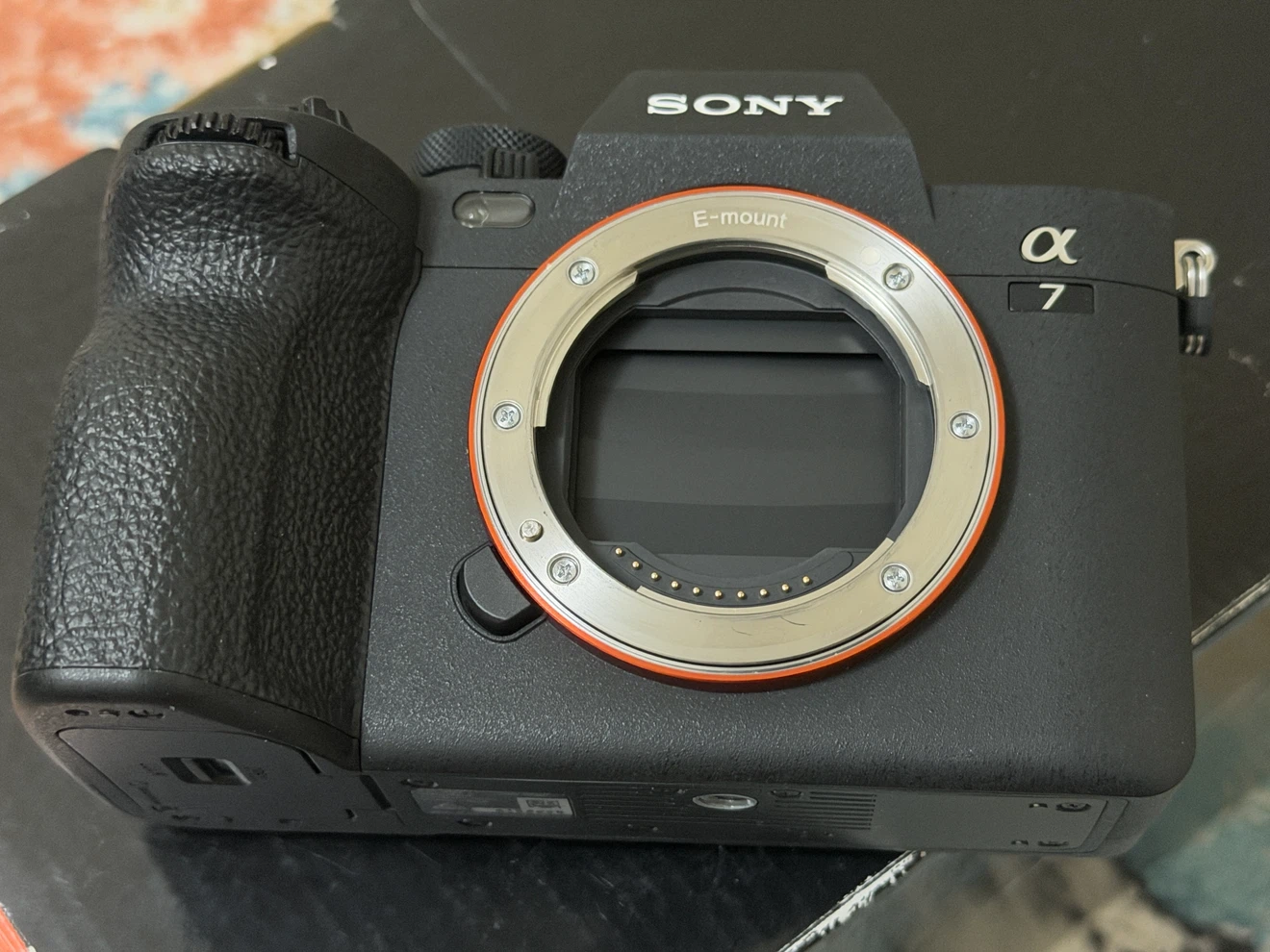 Sony Alpha a7 IV Mirrorless Camera & Kit Lense - photo 2