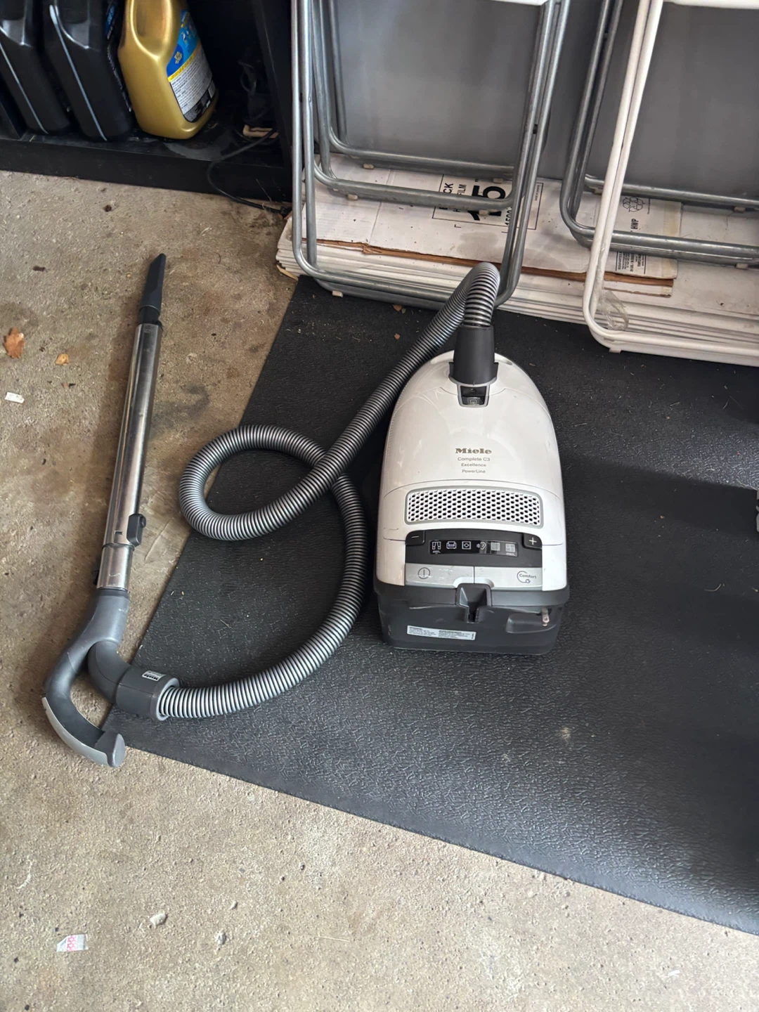 Miele Complete C3 Excellence PowerLine Vacuum Cleaner - photo 4