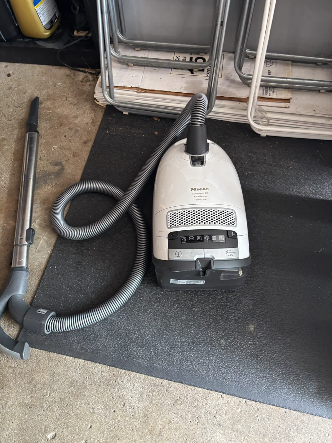 Miele Complete C3 Excellence PowerLine Vacuum Cleaner - photo 5