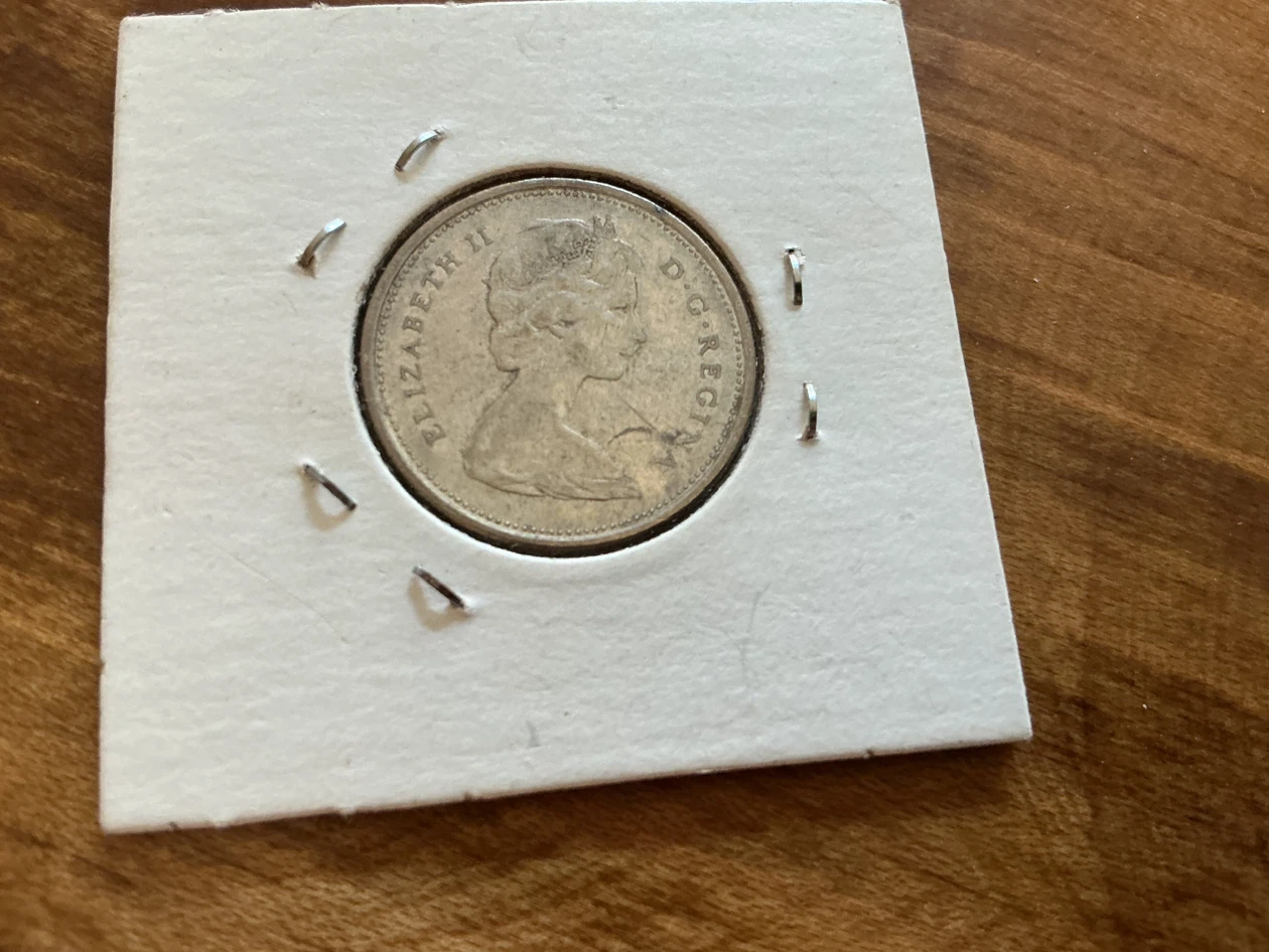 1968 Canadian 25 Cent 500 Silver Coin - photo 2