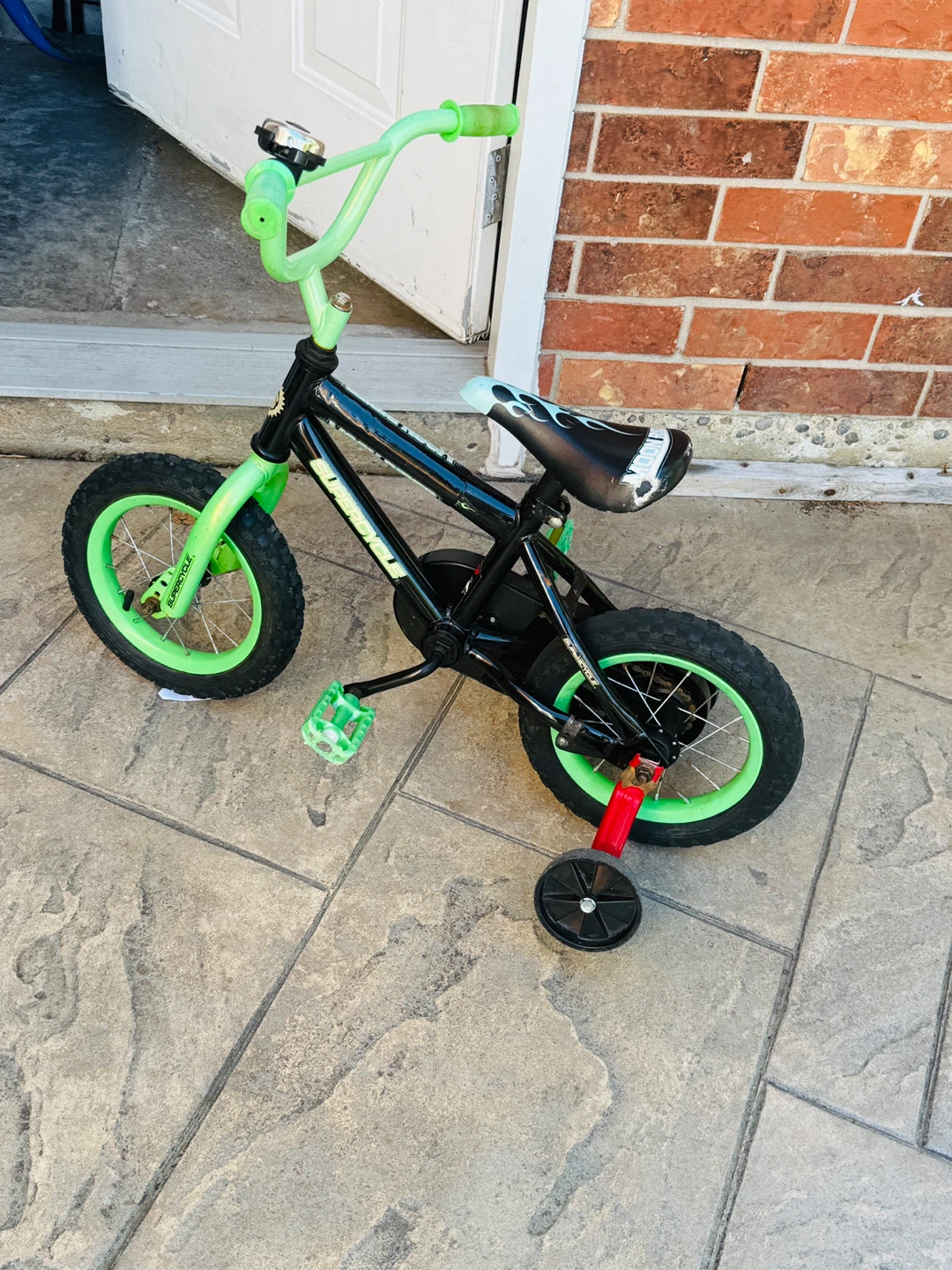 Kids Bicycle with Training Wheels - photo 2