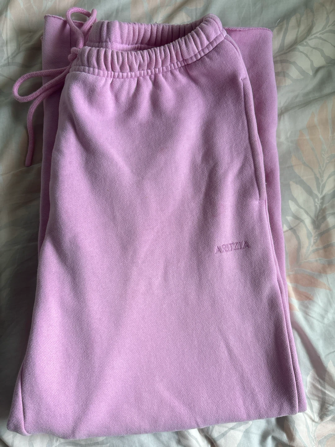 ARITZIA Pink Sweatpants Size S