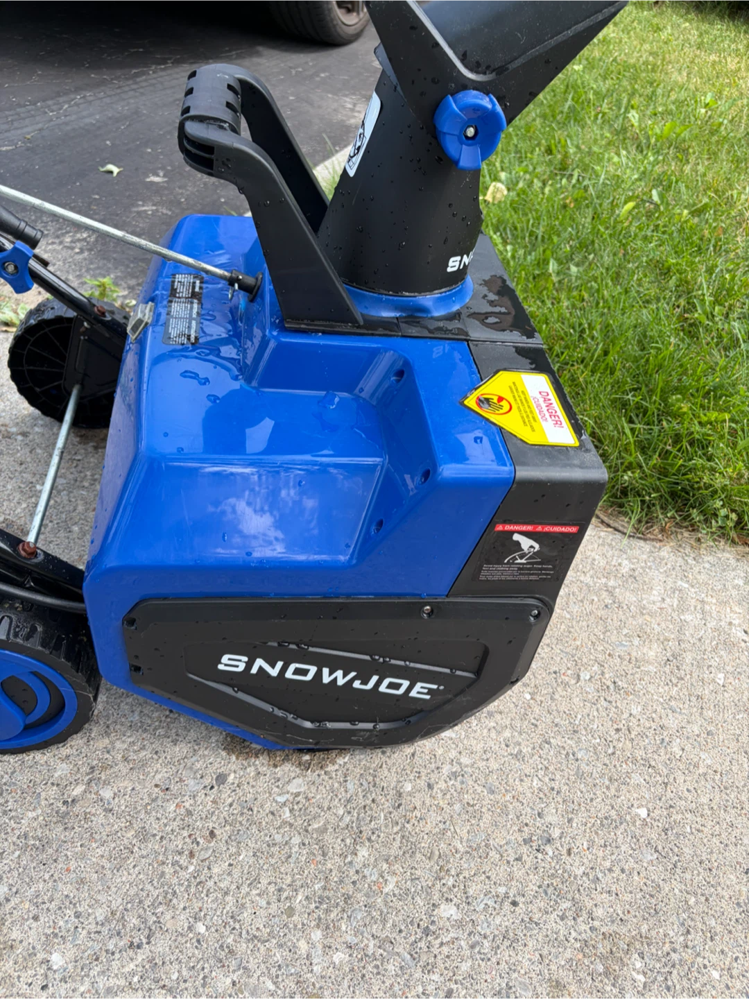 Snow Joe Electric Snow Blower