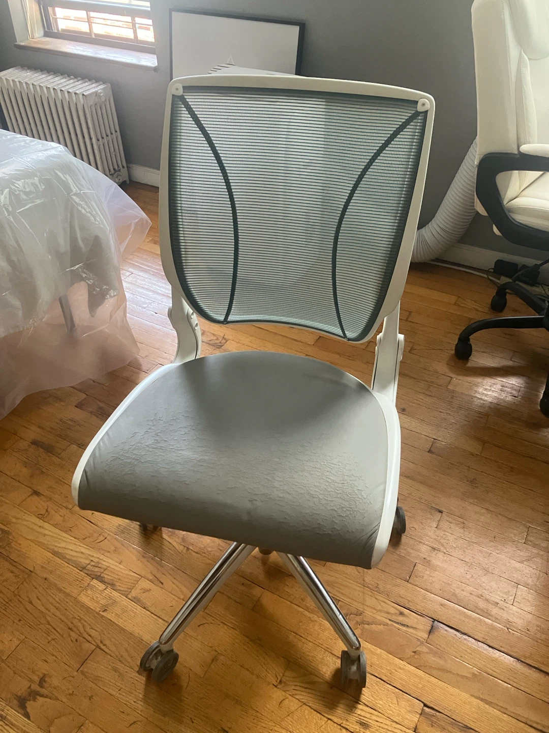 Ergonomic Mesh Grey Office Chair - photo 2