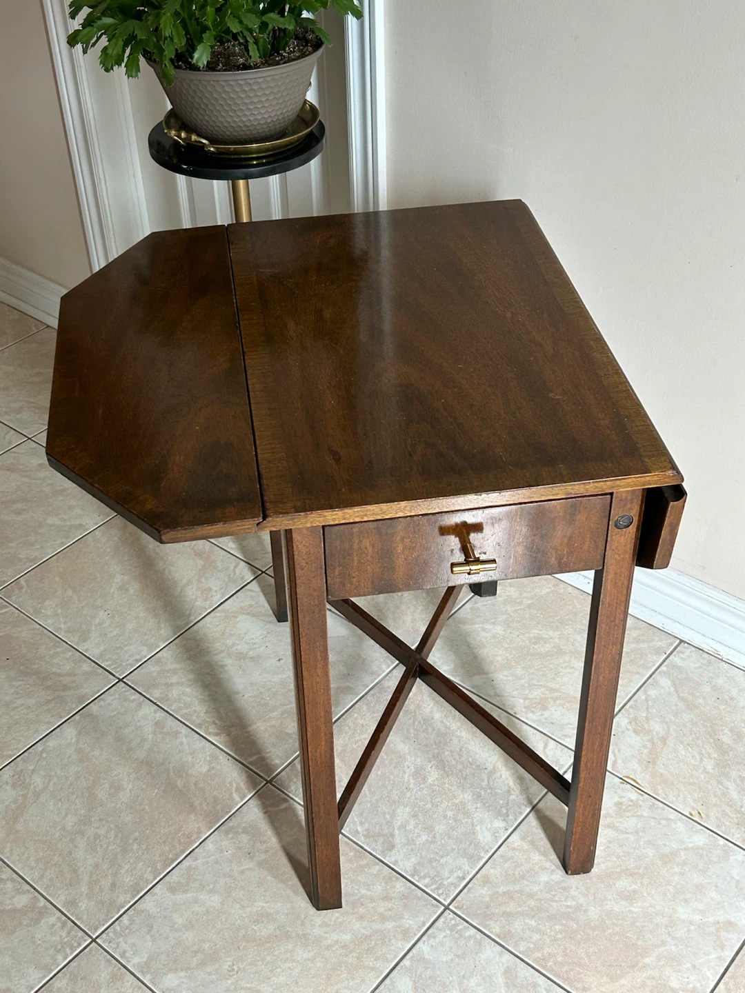 Vintage Drop Leaf Side Table with Drawer - photo 3
