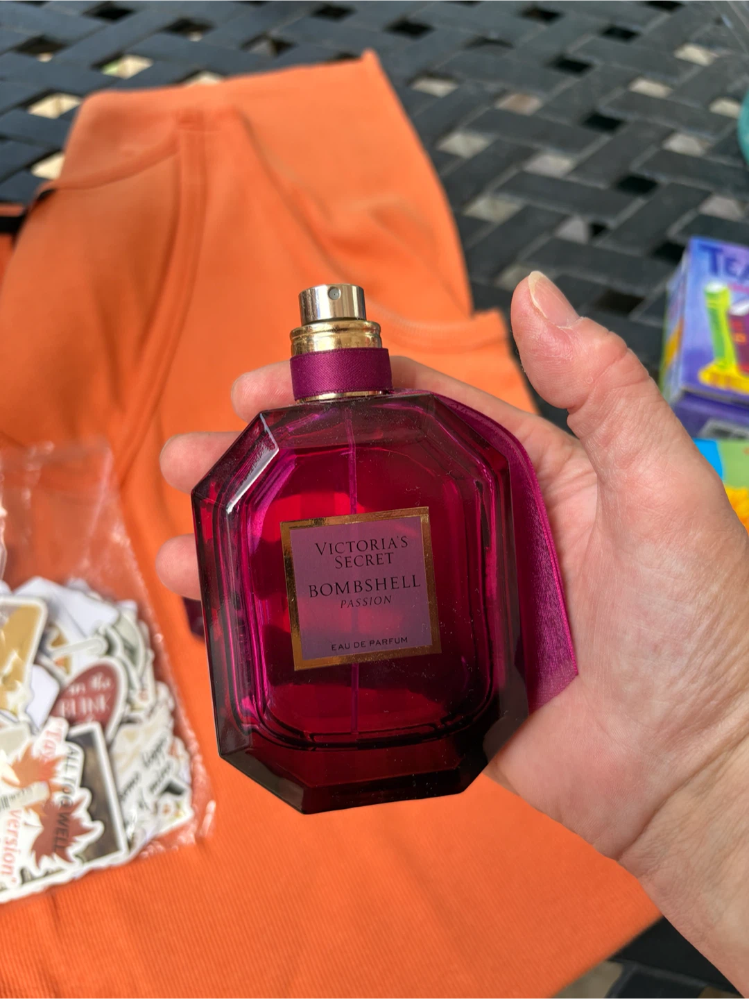 VICTORIA’S SECRET PERFUME BOTTLE - photo 2