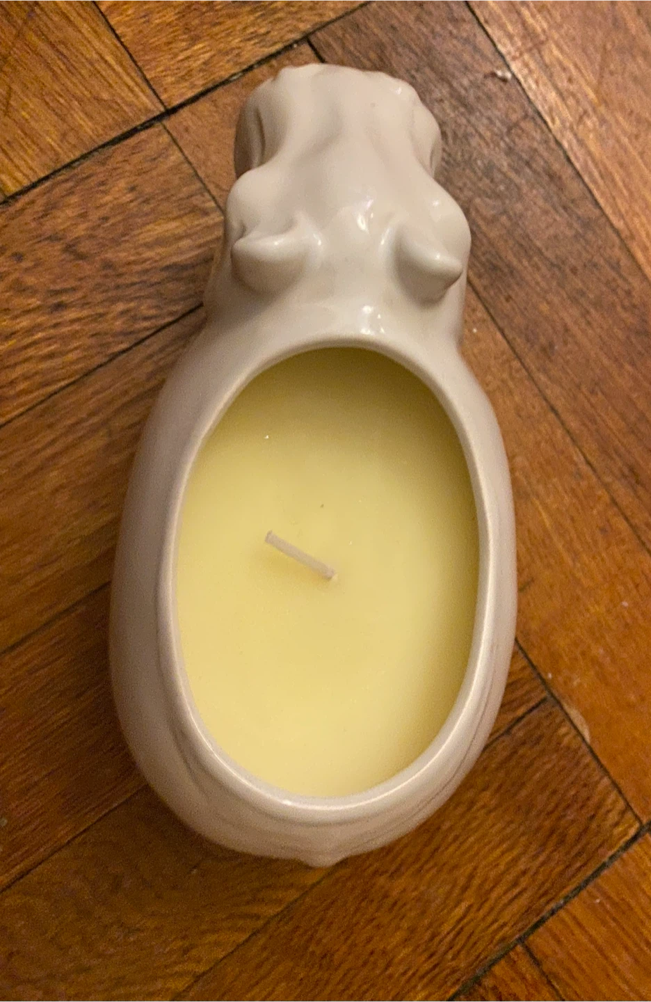 White Hippo Shaped Candle - photo 2