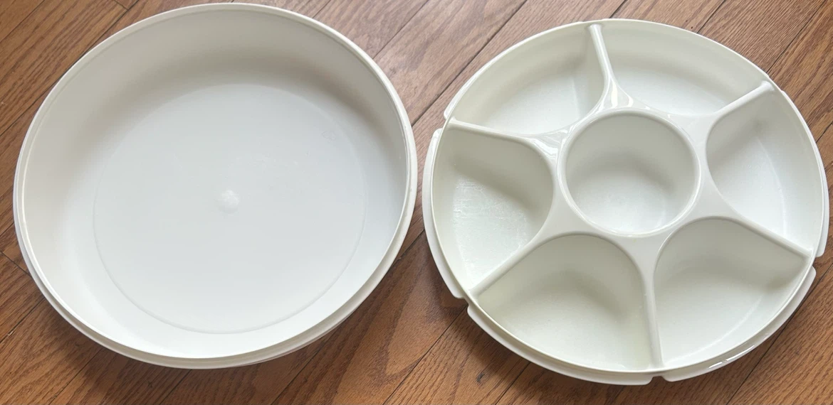 Tupperware Divided Serving Platter - photo 3