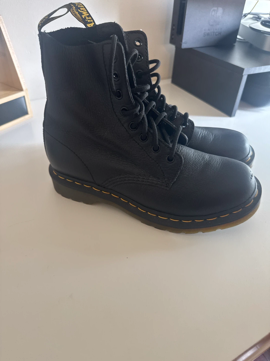 Dr. Martens 1460 Pascal Boots