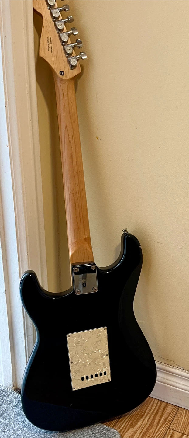 Squier Affinity Strat Electric Guitar - Black - photo 4