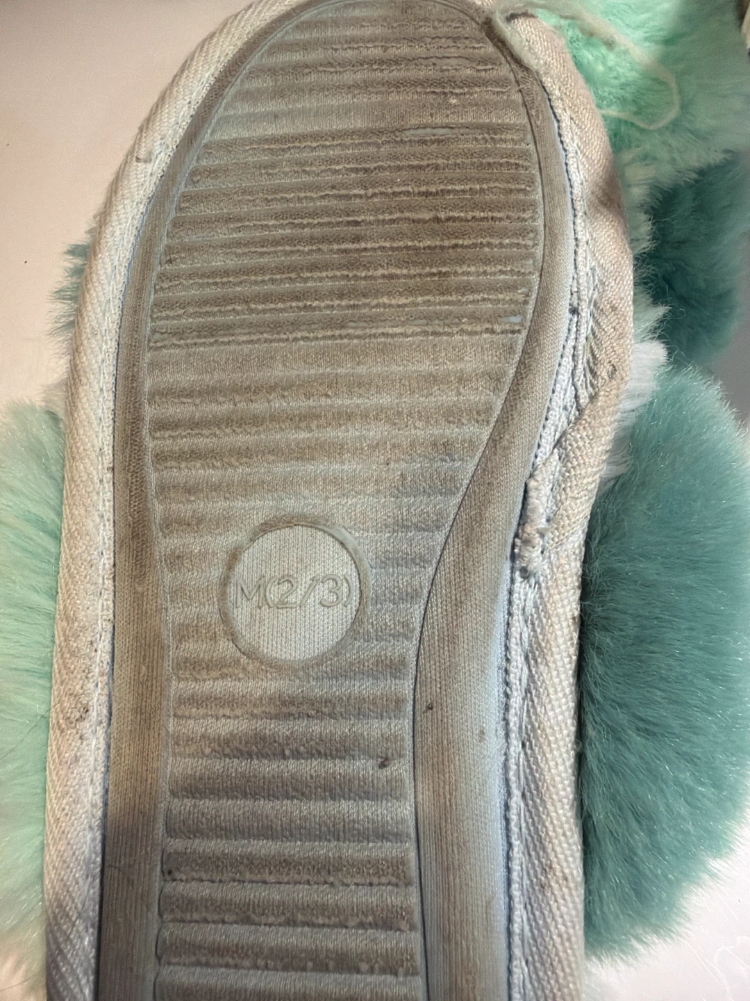 Cat & Jack Fuzzy Slippers - photo 3