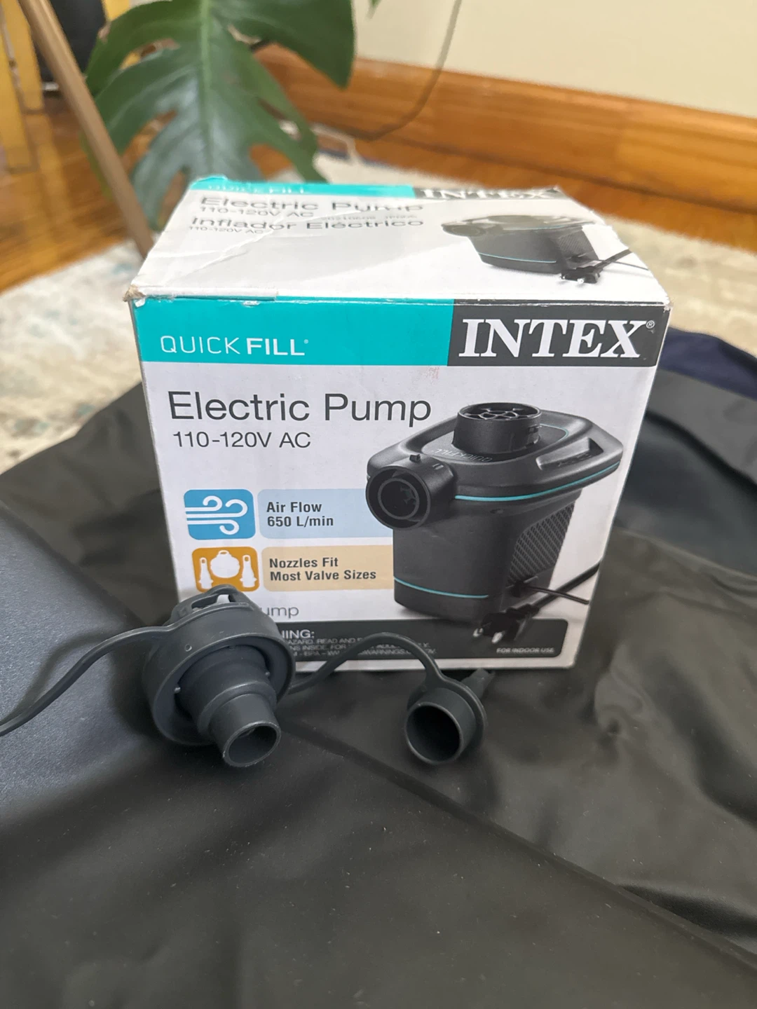 INTEX Air Mattress and Quick Fill Electric Pump 110-120V AC - photo 2