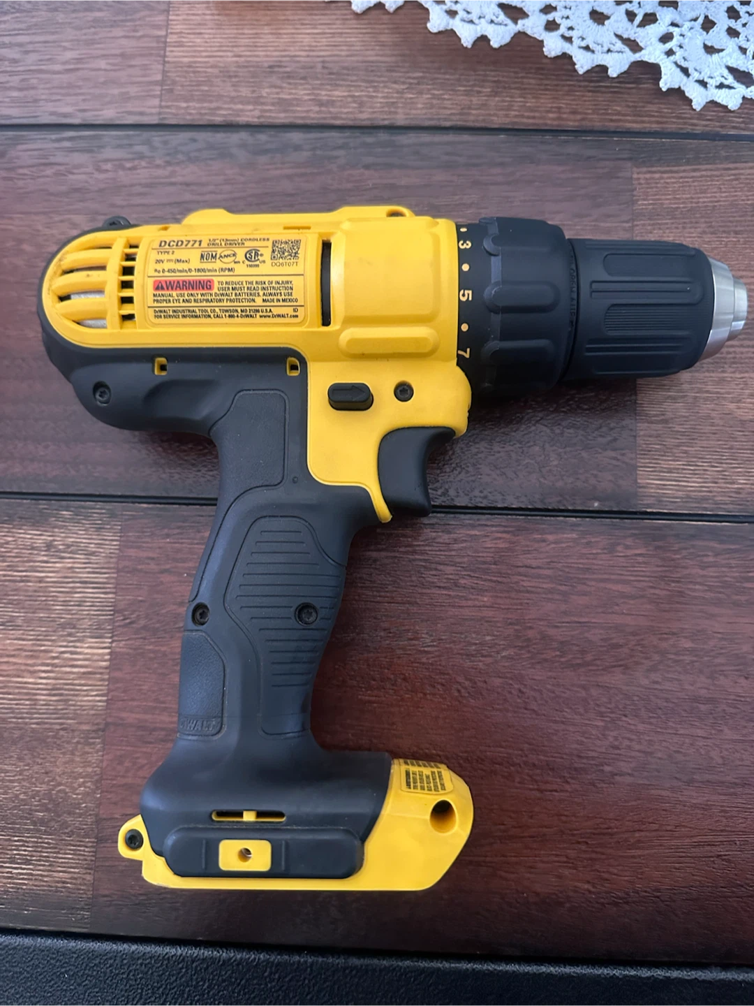 DeWalt 20V MAX Cordless Drill DCD771 - photo 3