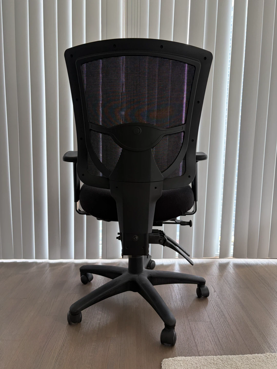 Office Chair - photo 3