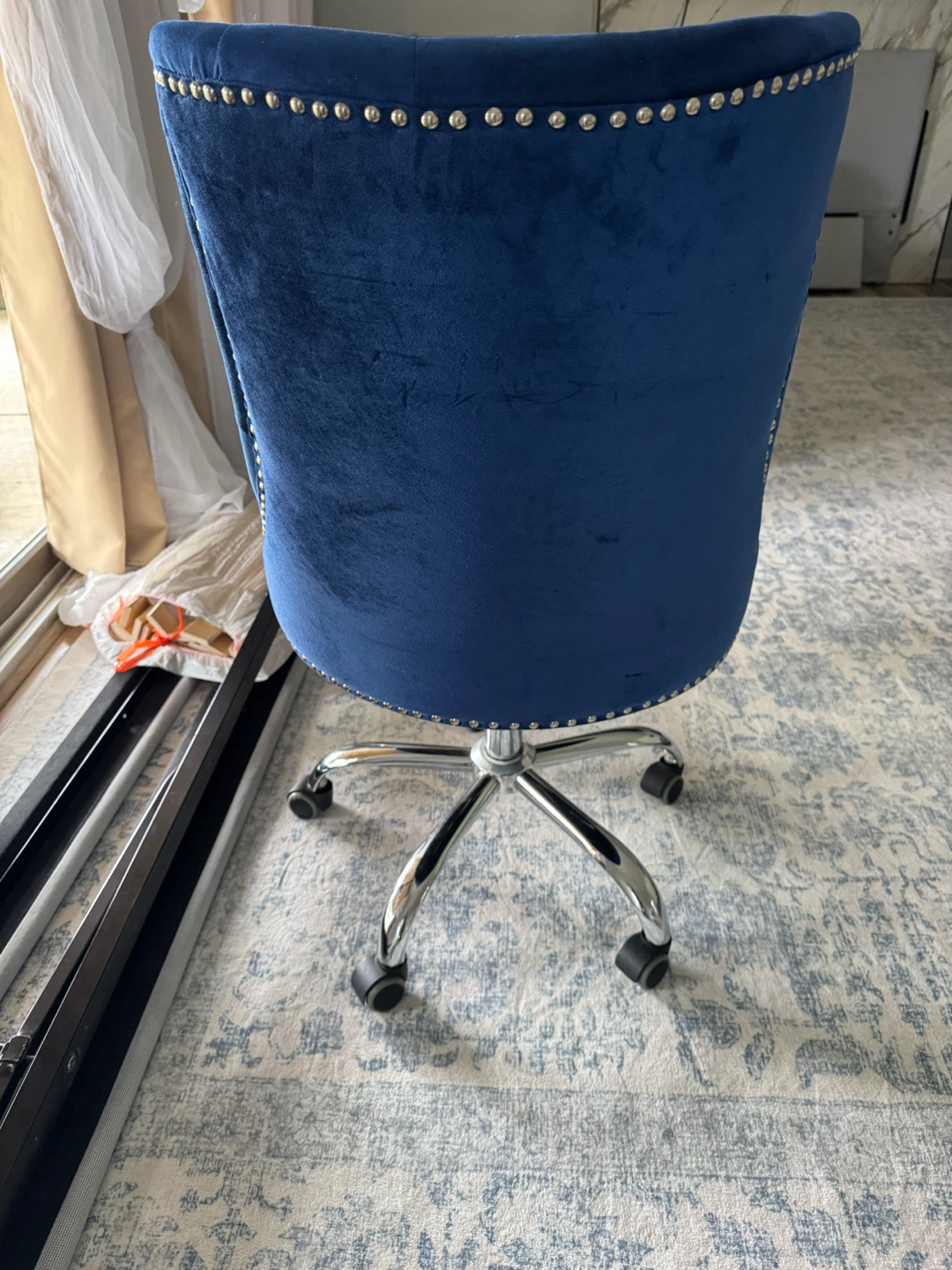 Blue Velvet Tufted Office Chair - photo 5