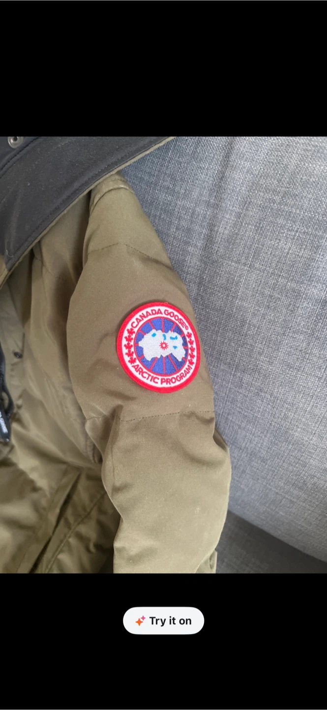Canada Goose Women's Winter Parka - photo 3