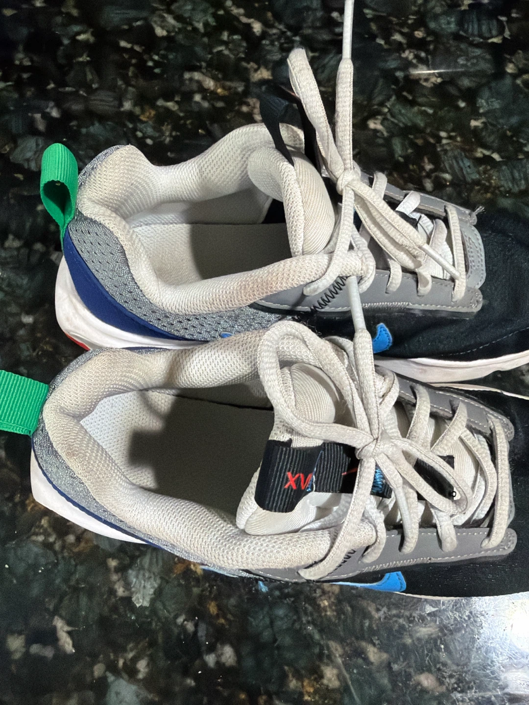 Nike Air Max Shoes Youth Size 5Y - photo 2