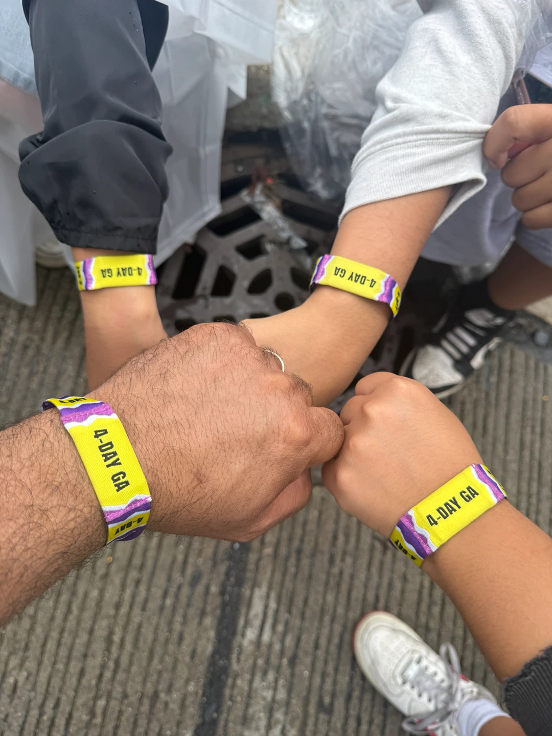 Lollapalooza 4 day wristband available for Sunday 8/2
