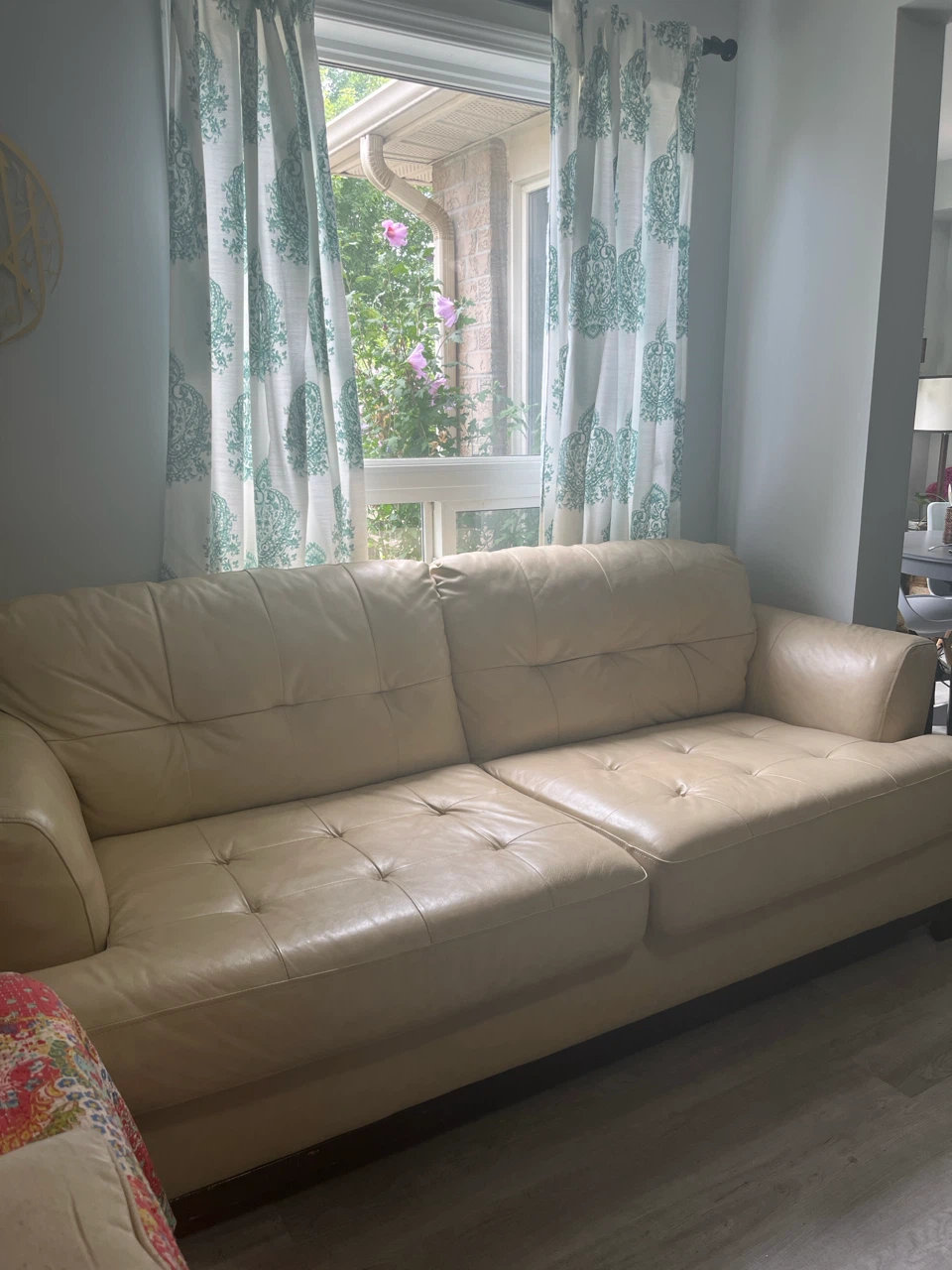 2 Cream Leather Loveseat Sofa - photo 2