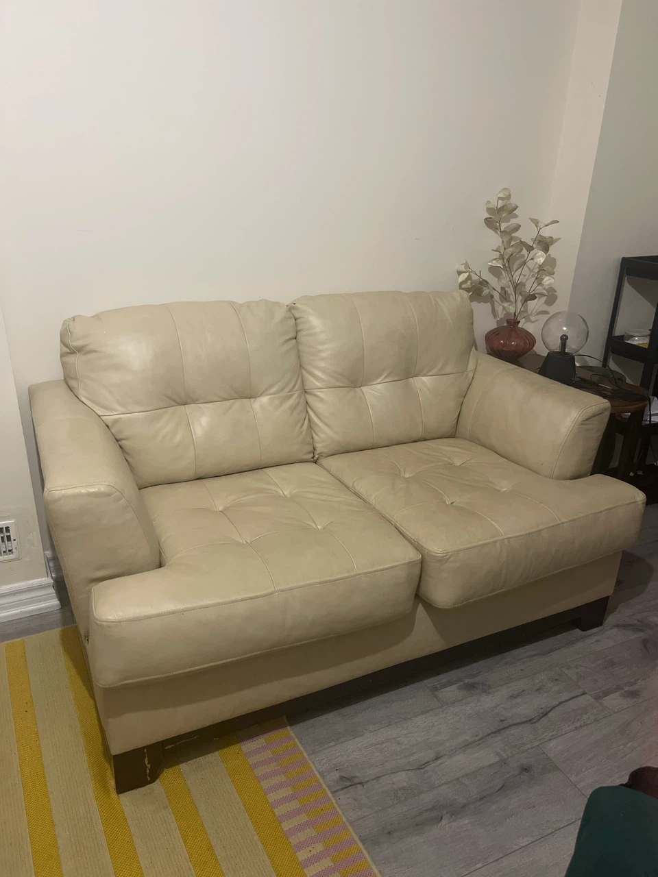 2 Cream Leather Loveseat Sofa - photo 4