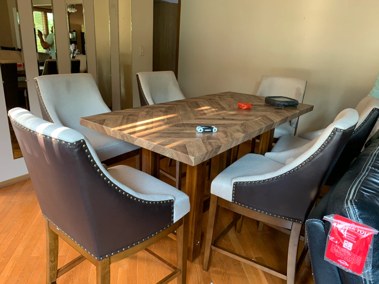 Comedor con 6 Sillas de Quality