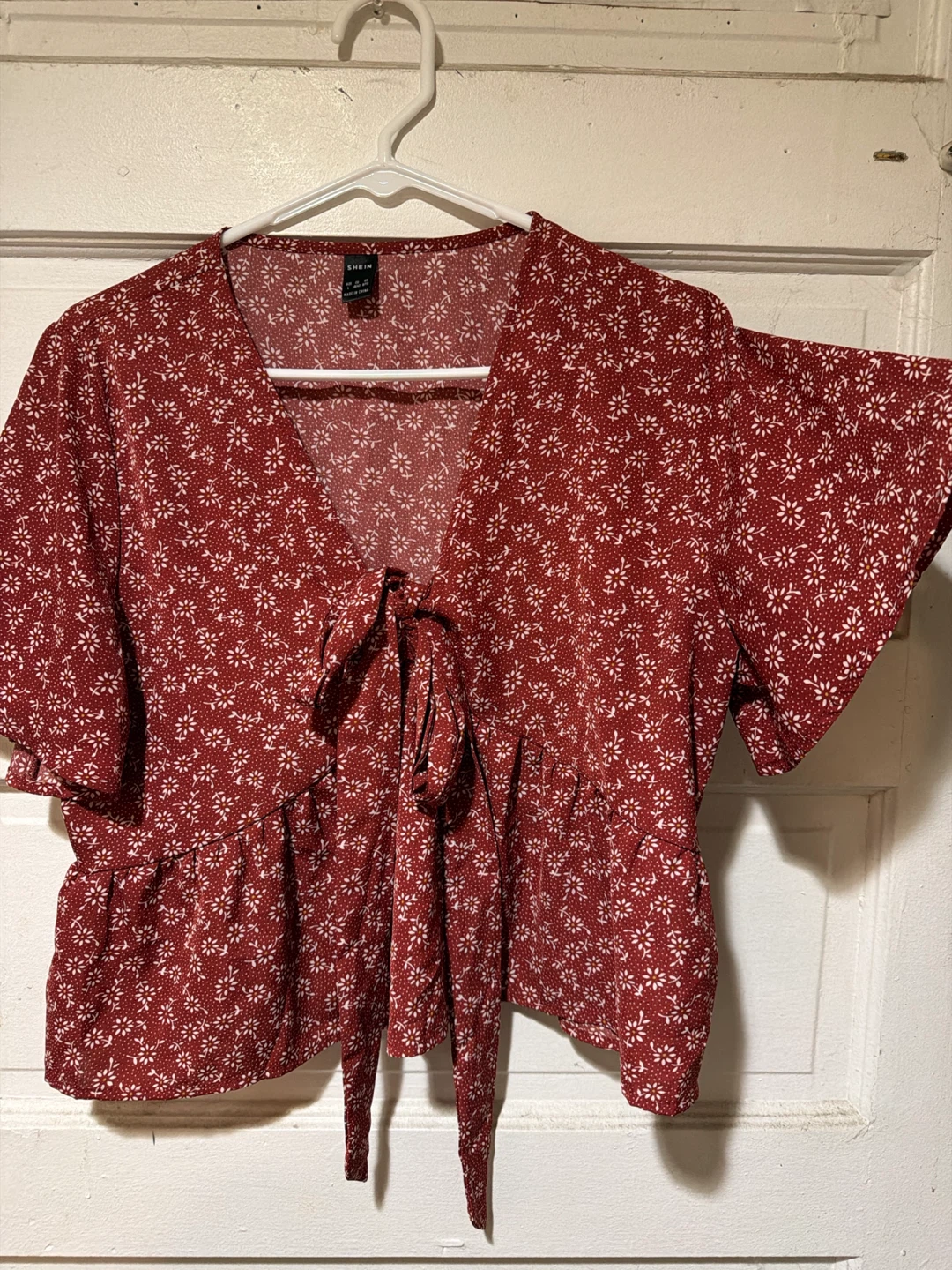 SHEIN Floral Tie-Front Peplum Top - Red