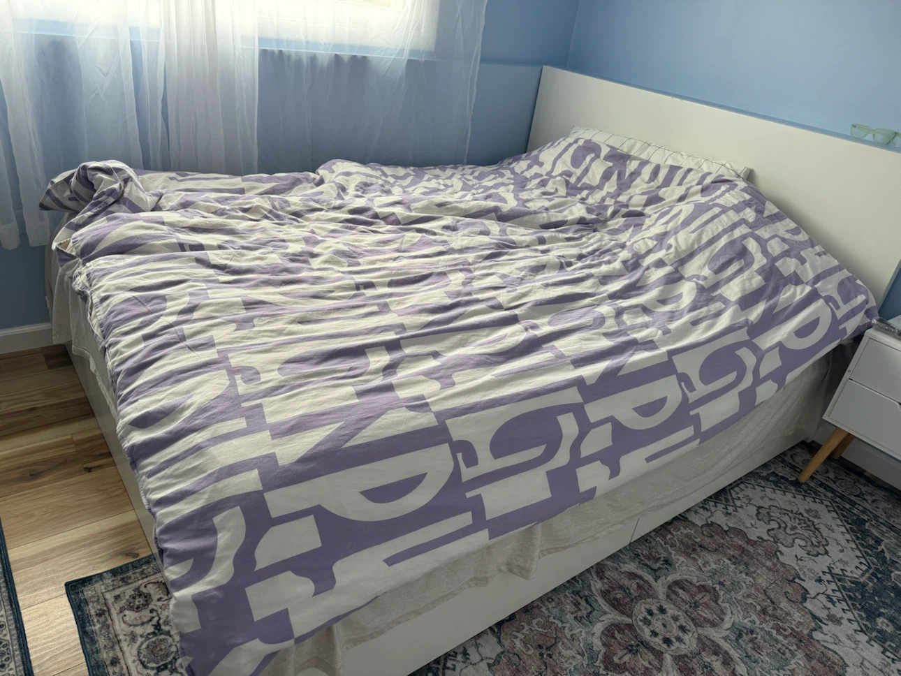 White Queen bed with mattress Nightstands 2 Drawers - photo 2