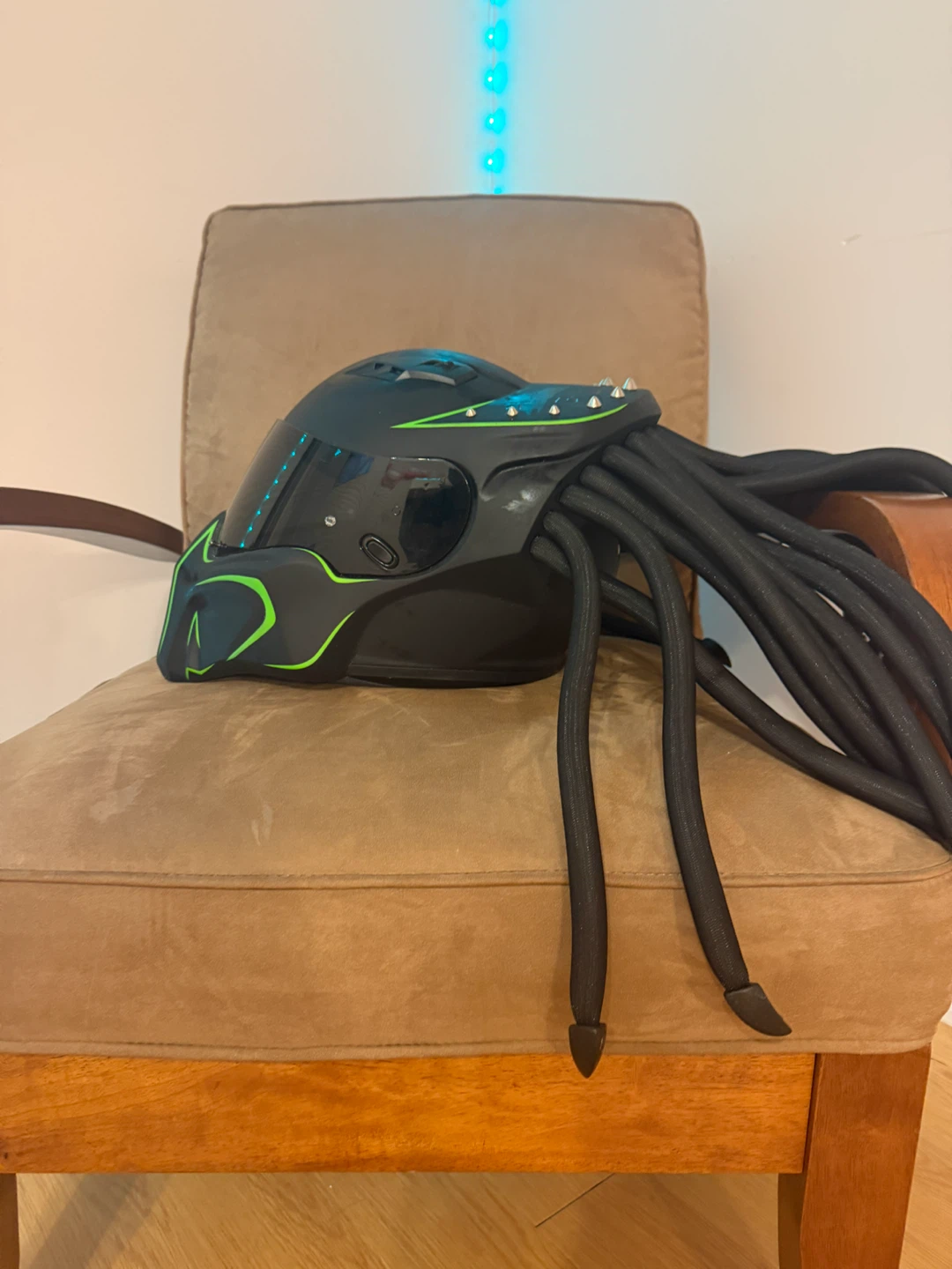 Predator Motorcycle Helmet - photo 4