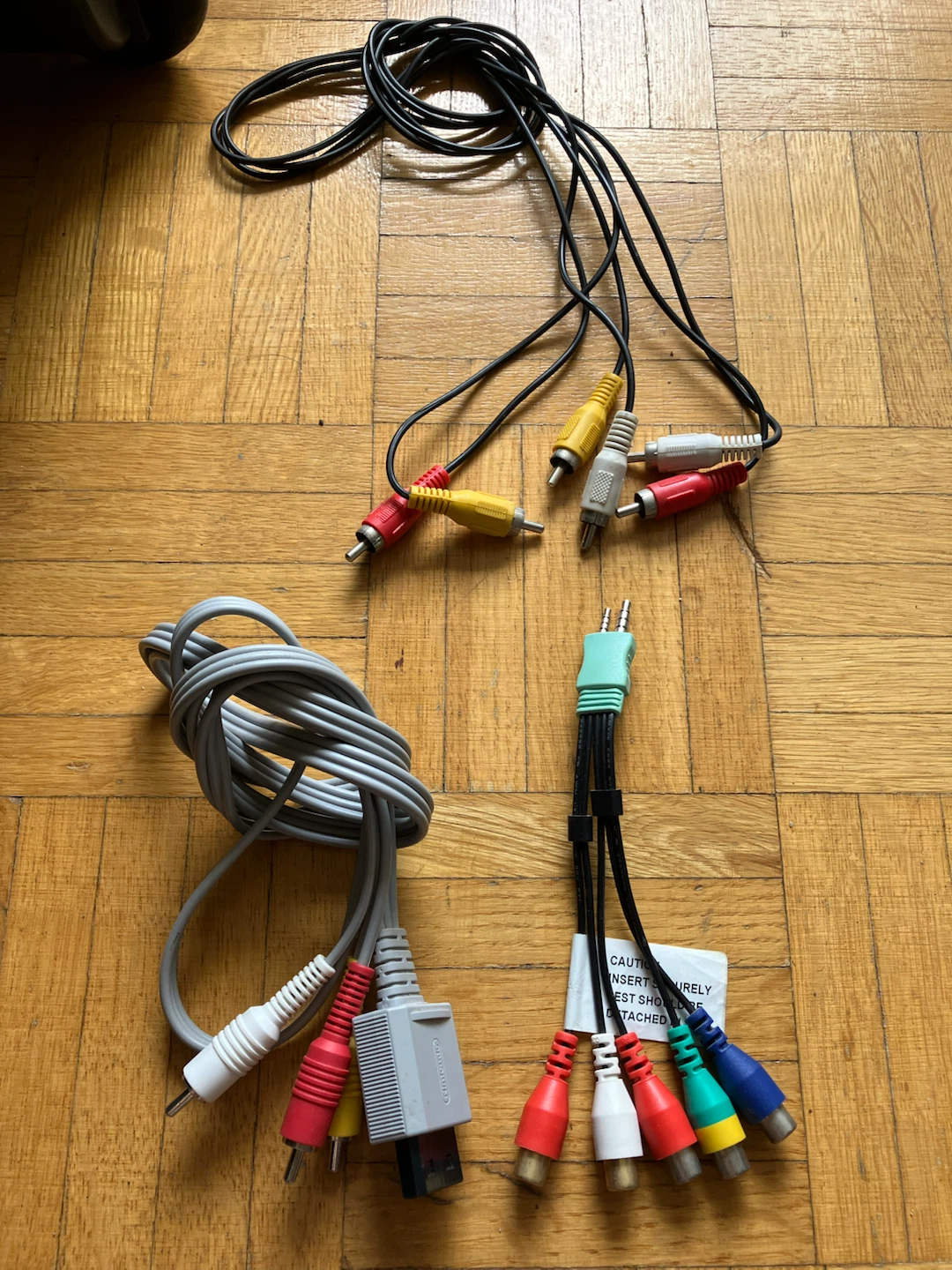 Nintendo GameCube AV Cable and Composite AV Cables-price of Each