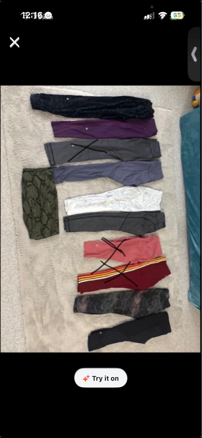 Lululemon of 8 Women's Athletic Leggings