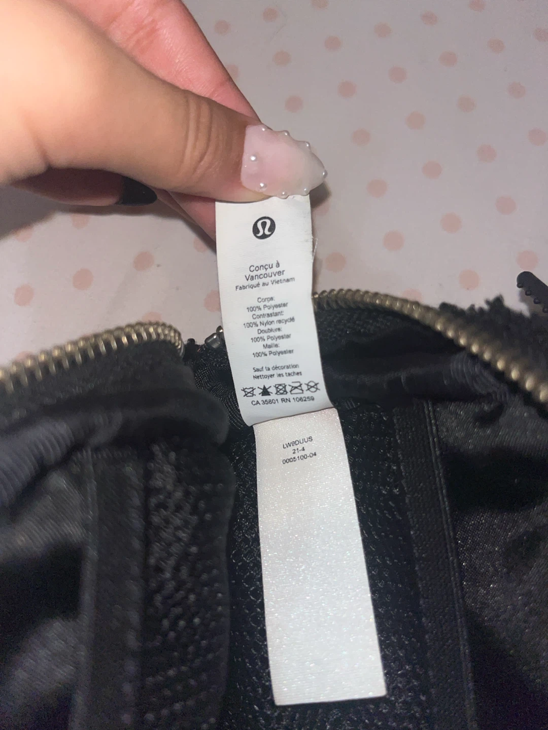 Lululemon Black Fleece Everywhere Belt Bag - photo 3